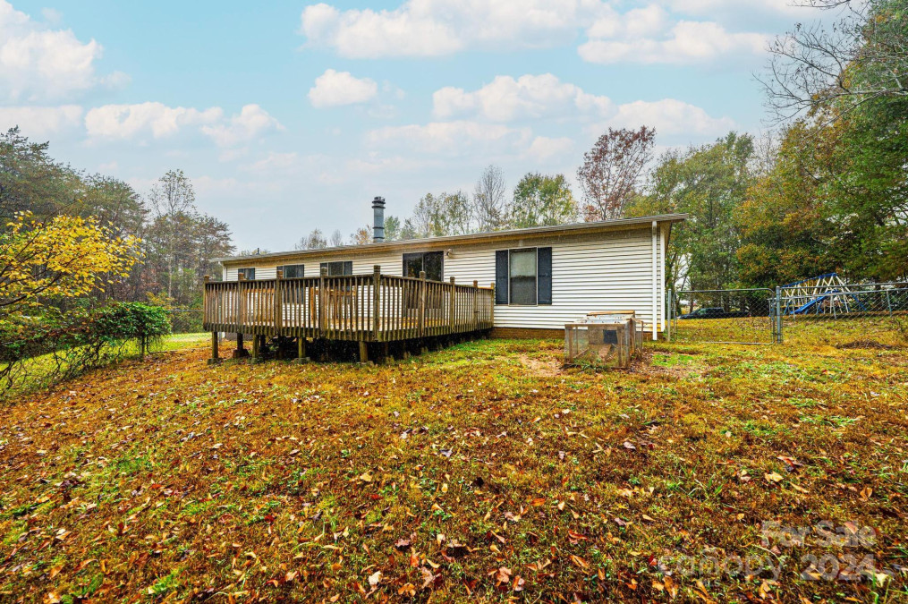 3945 Martin Fish Pond St Hickory, NC 28602