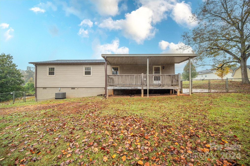 3 Cline Dr Granite Falls, NC 28630