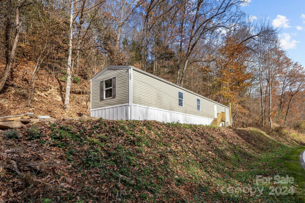 700 Cove Creek Rd Waynesville, NC 28785