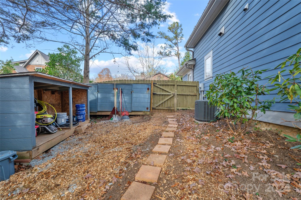 5 Elmore St Asheville, NC 28804