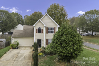 7633 Shiny Meadow Ln Charlotte, NC 28215