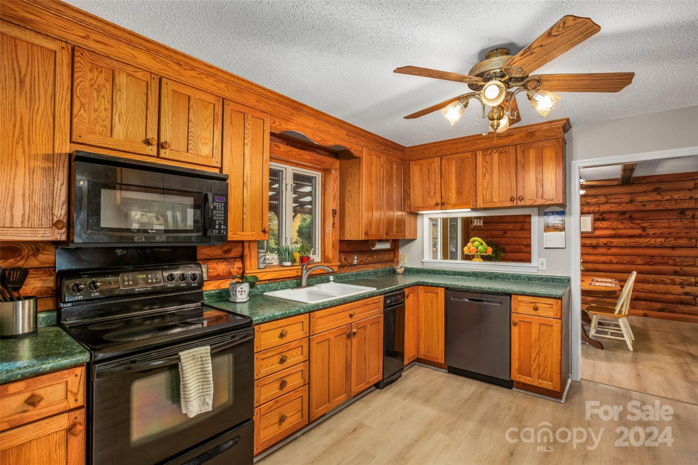 125 Steeplechase Trl Salisbury, NC 28144