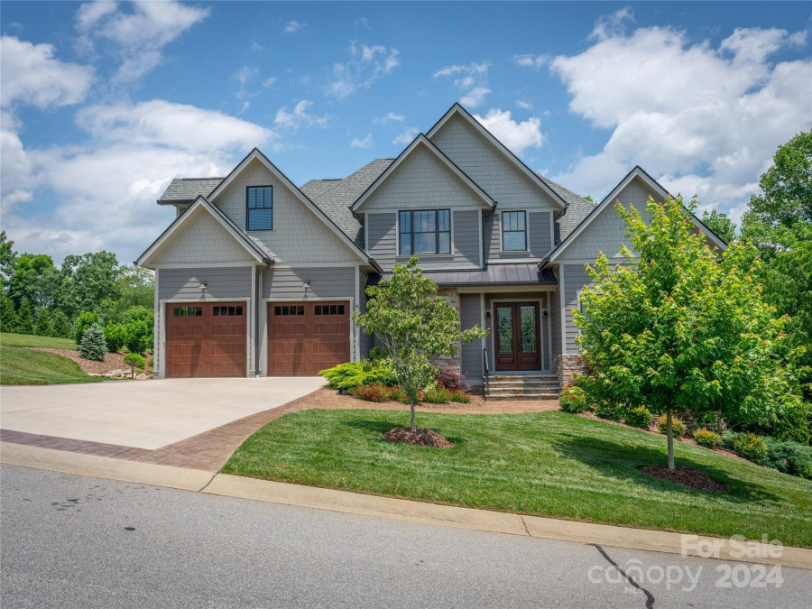 41 Lake Vista Dr Fletcher, NC 28732