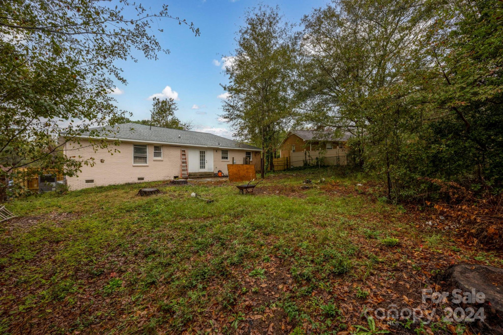 116 Harwood Dr Hopkins, SC 29061