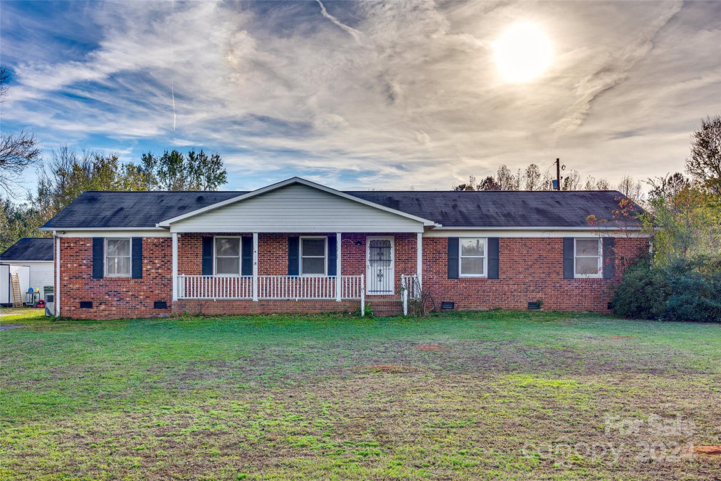 1587 Jim Mccarter Rd Clover, SC 29710