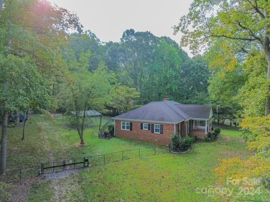 406 Forest Dr York, SC 29745