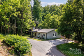 15 Yvonne Ln Asheville, NC 28803