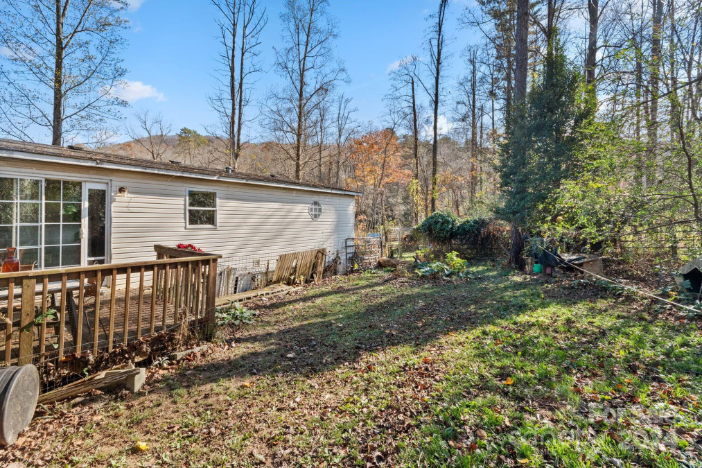 138 Tall Tree Dr Leicester, NC 28748