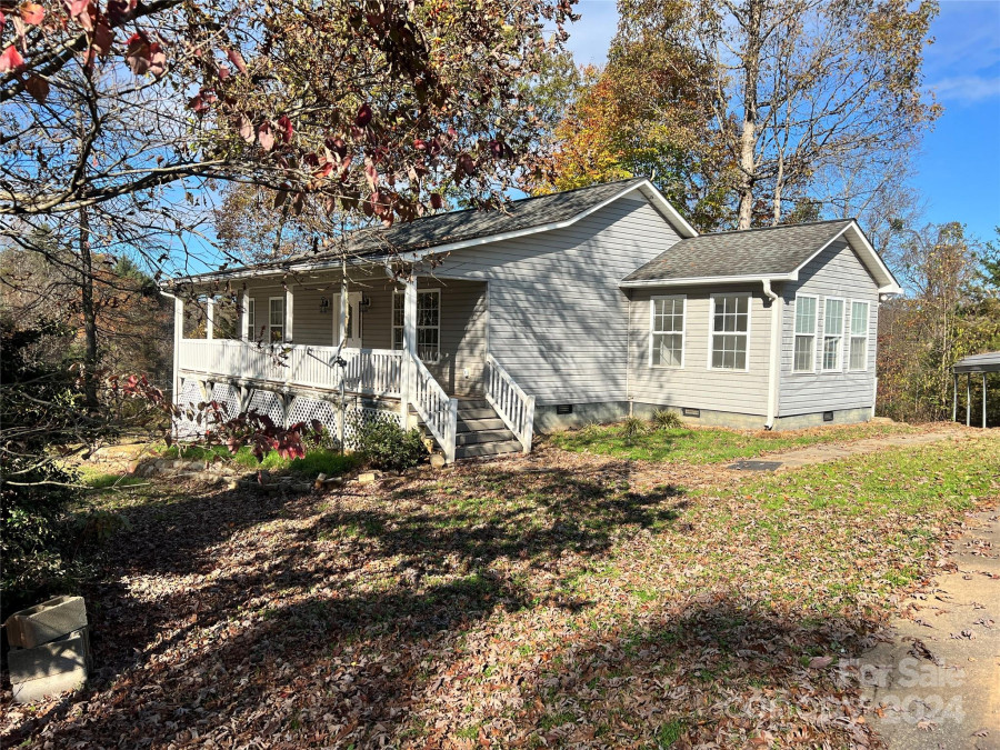 374 Deer Ln Union Grove, NC 28689