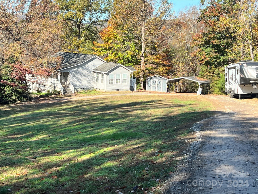 374 Deer Ln Union Grove, NC 28689