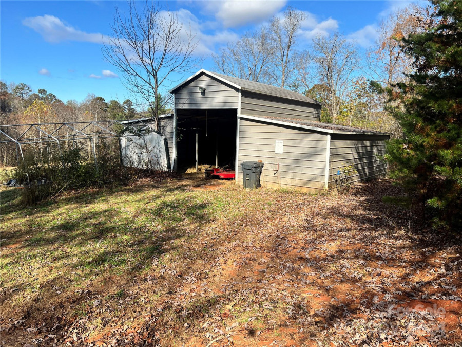 374 Deer Ln Union Grove, NC 28689