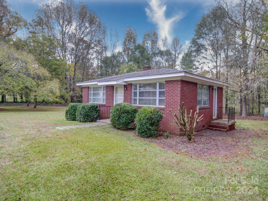 104 Sailers Dr Lattimore, NC 28150