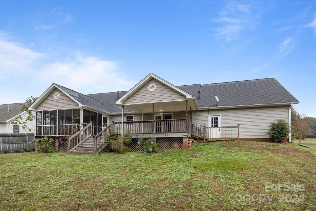 452 Peaceful Creek Dr York, SC 29745