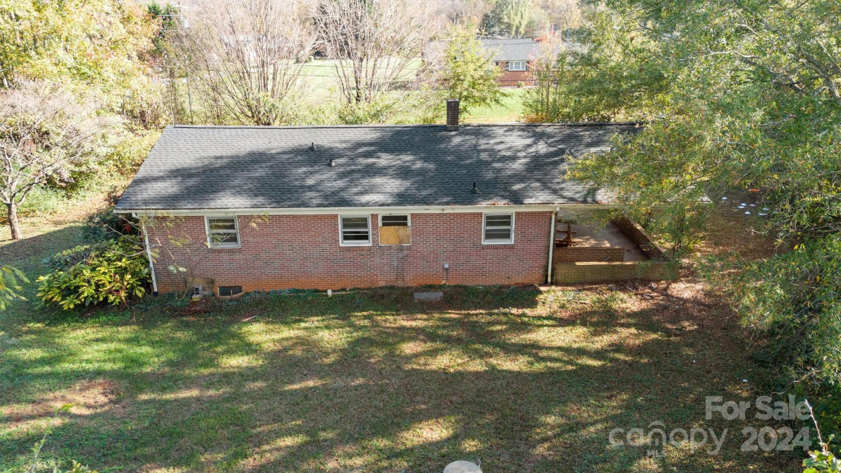 309 Pete Brittain Rd Morganton, NC 28655