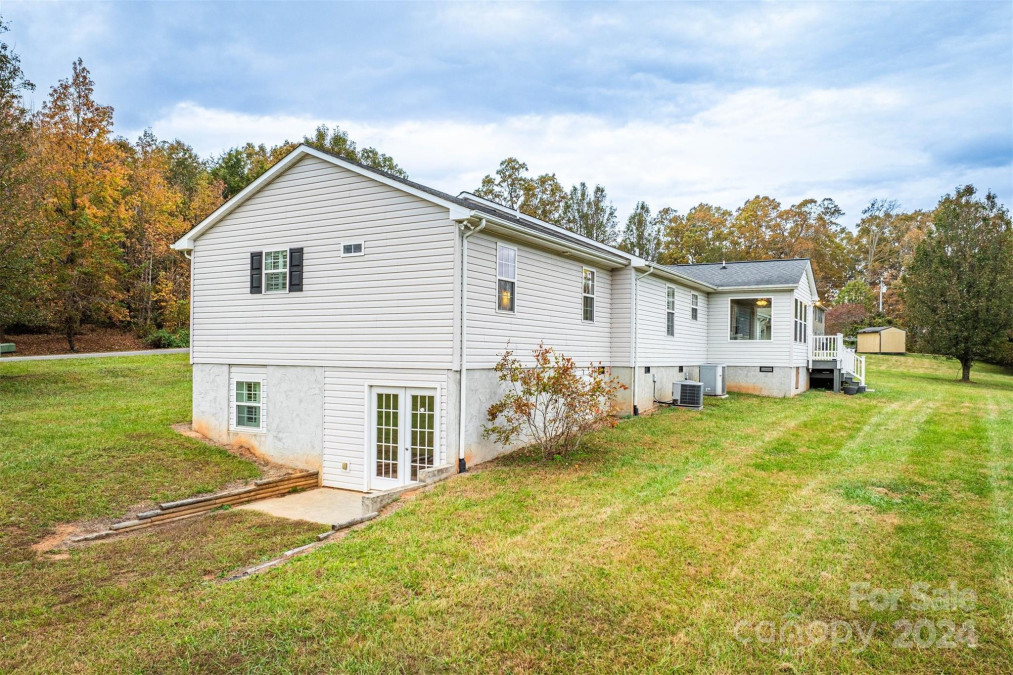 5158 Bridges Crossing Morganton, NC 28655