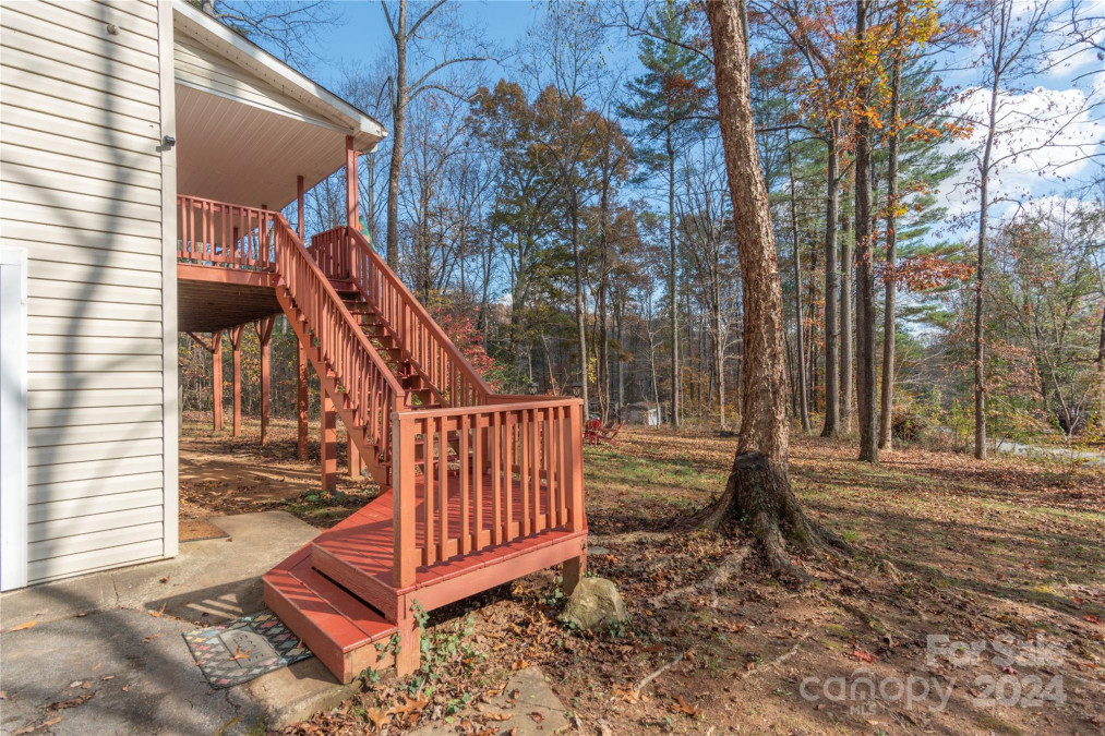 104 Mcelrath Rd Arden, NC 28704