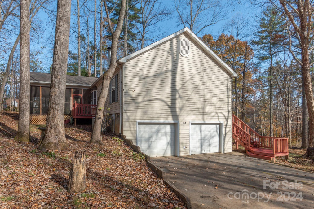 104 Mcelrath Rd Arden, NC 28704