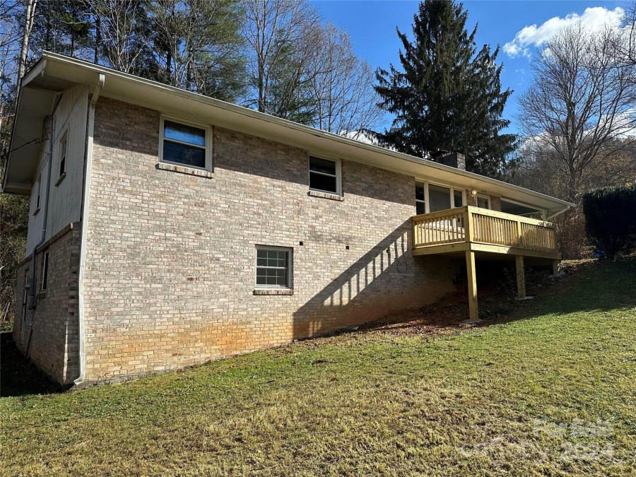 115 Marretta Ln Waynesville, NC 28786