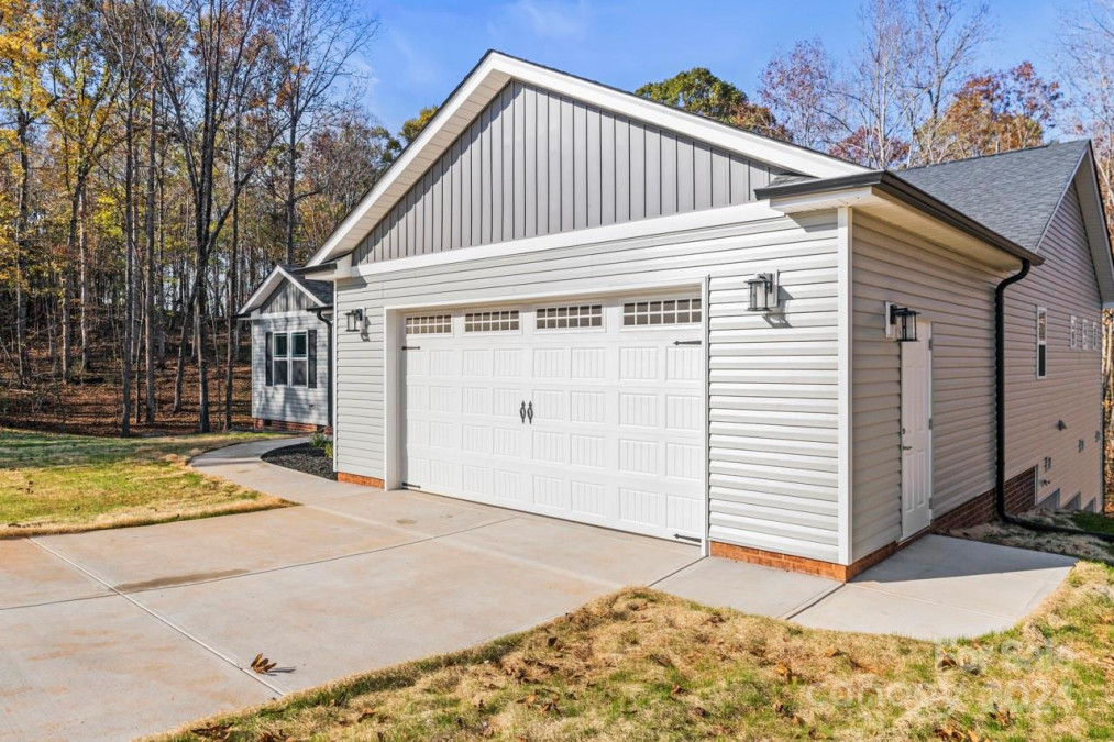 3146 Captains Cove Ln Lincolnton, NC 28092