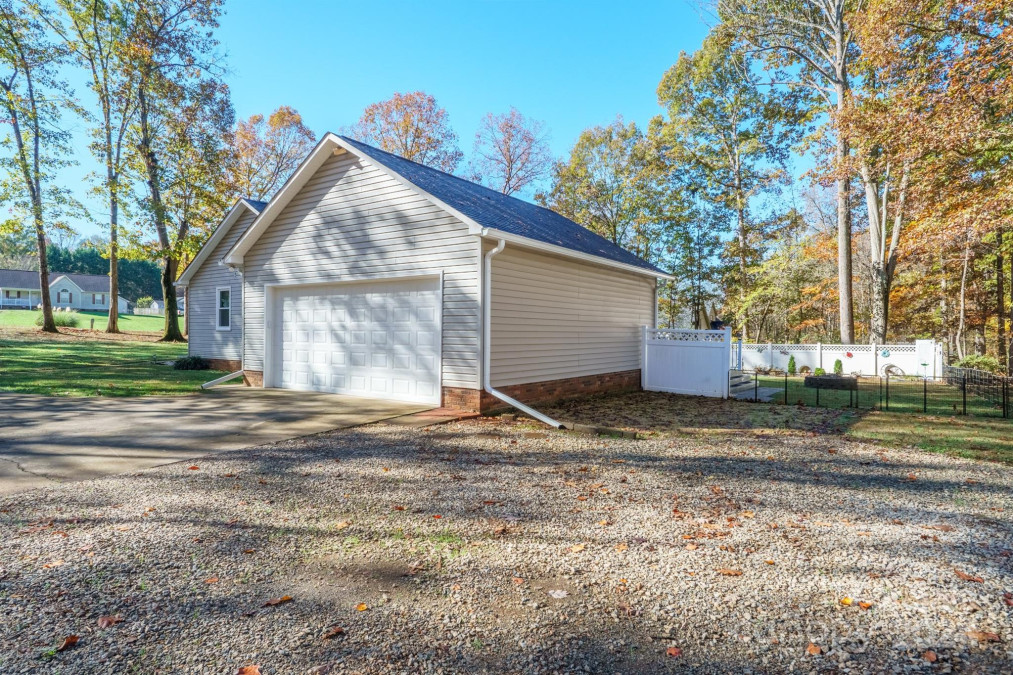 2575 Hill Top Dr Salisbury, NC 28147