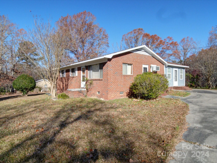 1869 Emma Cir Lancaster, SC 29720