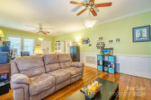 402 7th St Newton, NC 28658