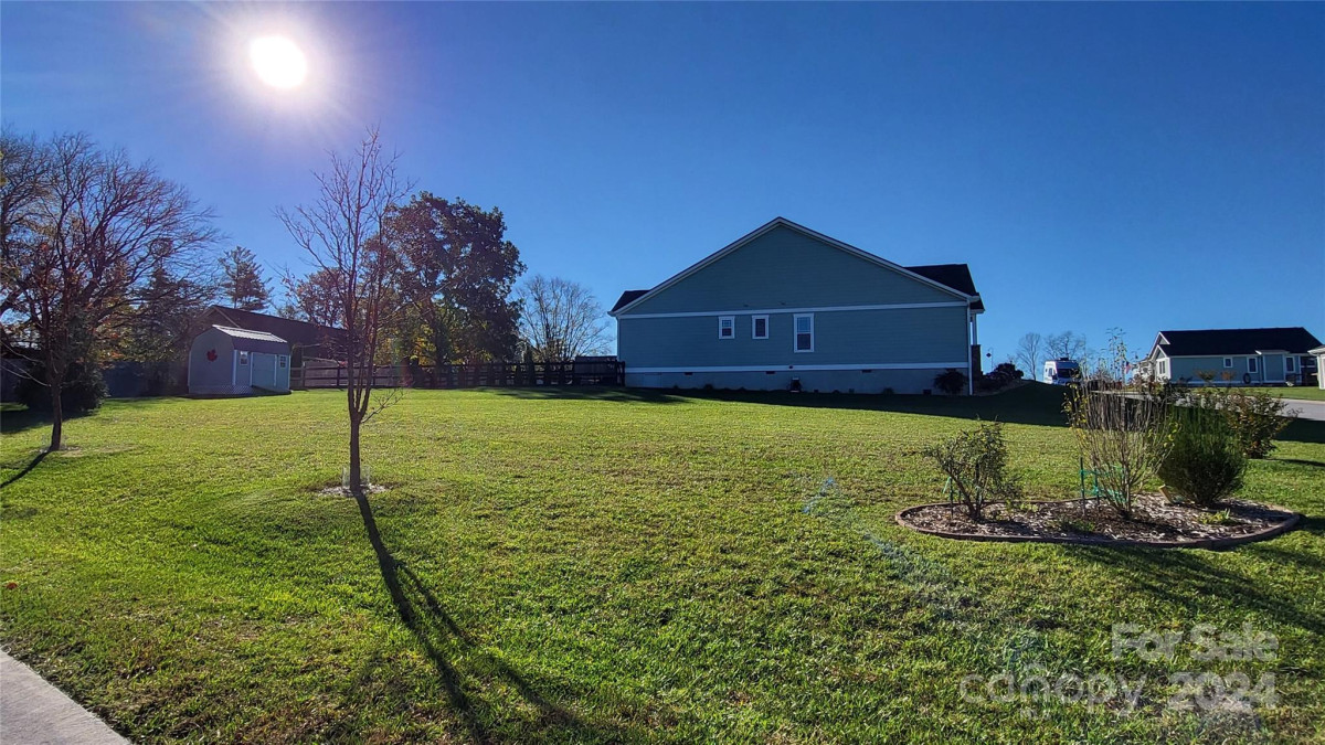 456 Windy Acres Knoll Dr Hendersonville, NC 28792