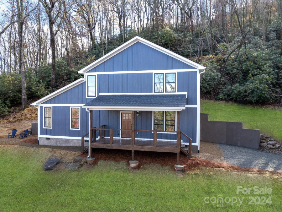 45 Jennifer Dr Hendersonville, NC 28791