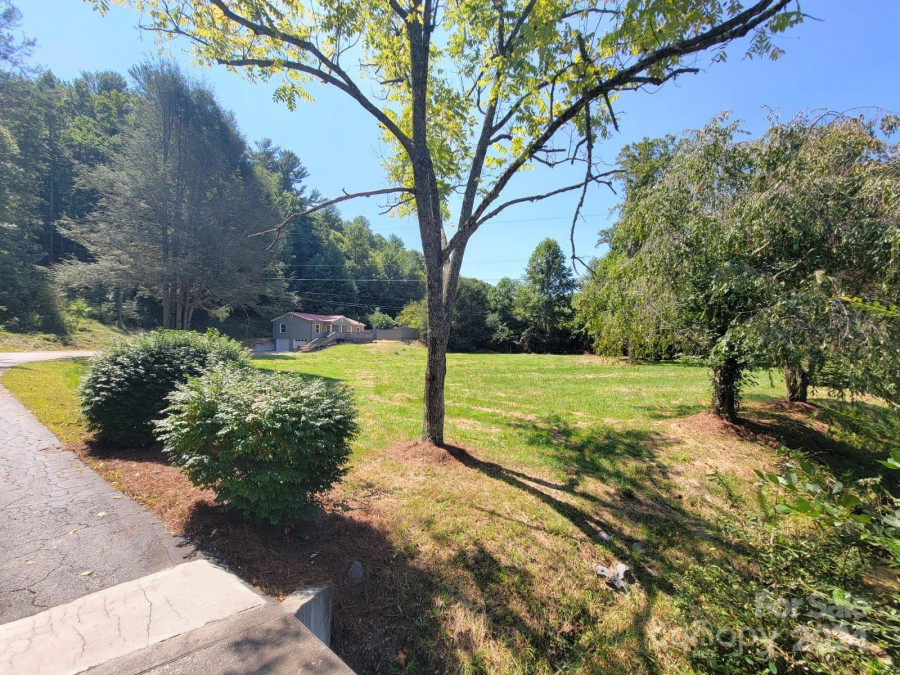 175 Mcdowell Rd Mills River, NC 28759