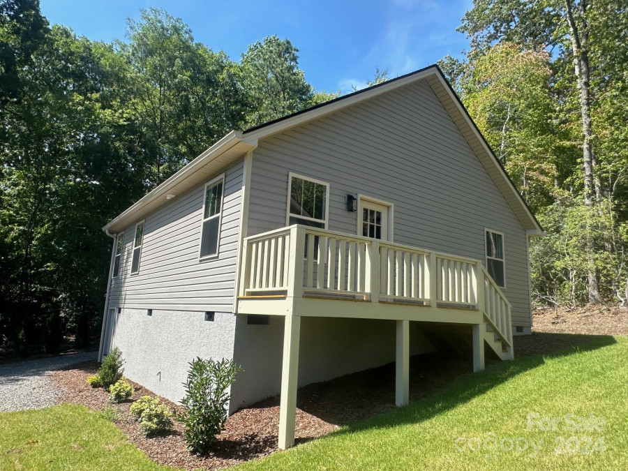 372 Genesis Cir Black Mountain, NC 28730