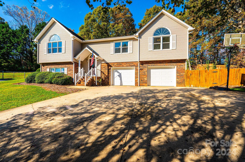 4189 Hemingway Dr Hickory, NC 28601