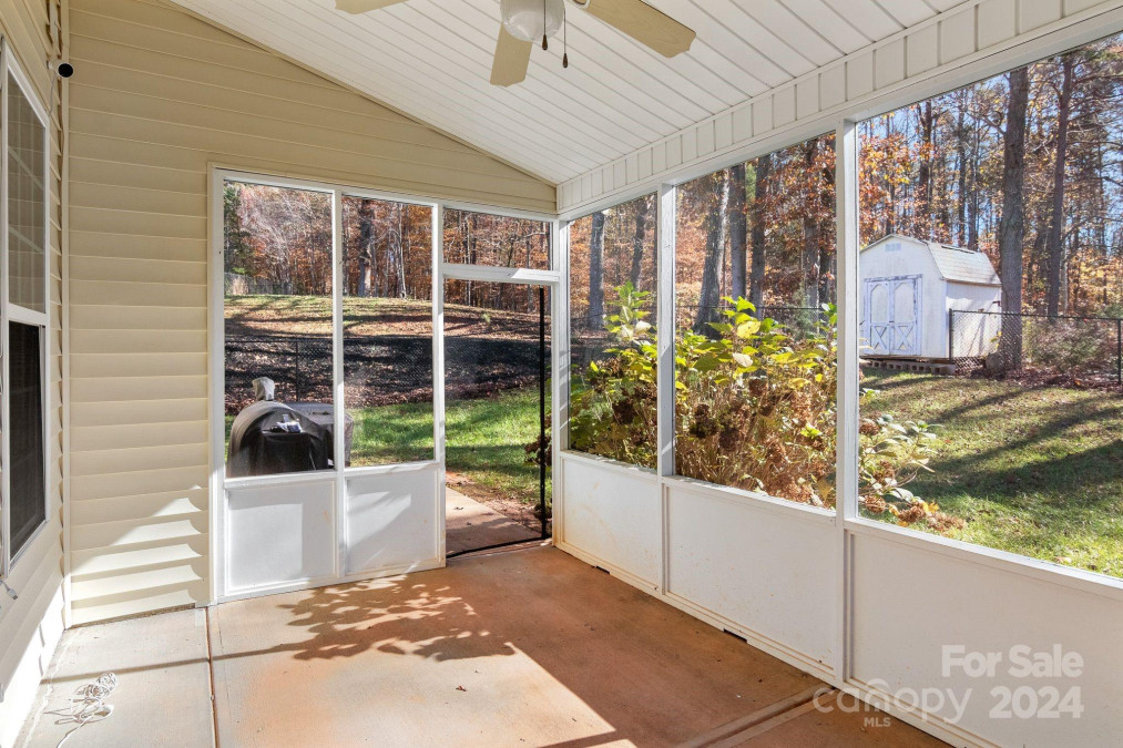 395 Lone Tree Ln Clover, SC 29710