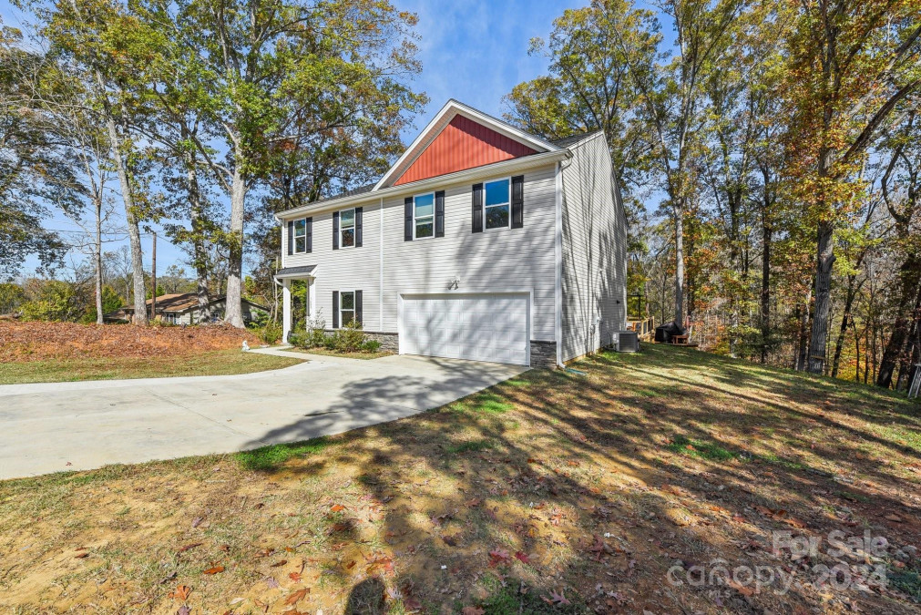 7608 Denbur Dr Charlotte, NC 28215