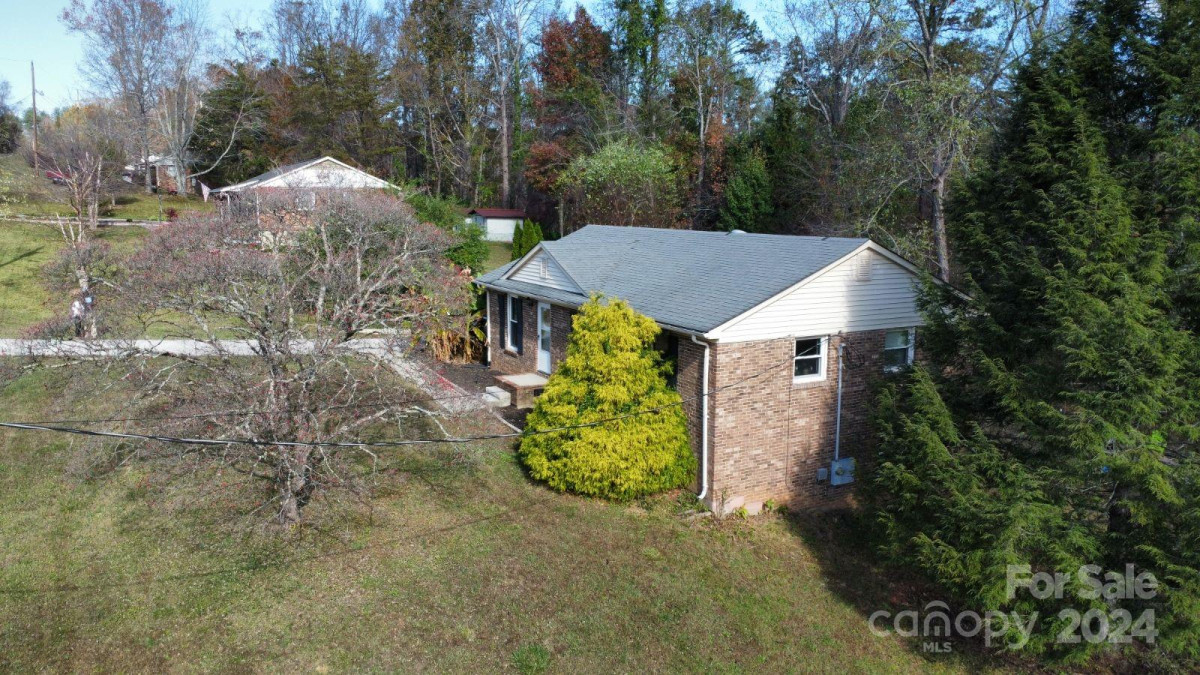 1489 Watermill Rd Morganton, NC 28655