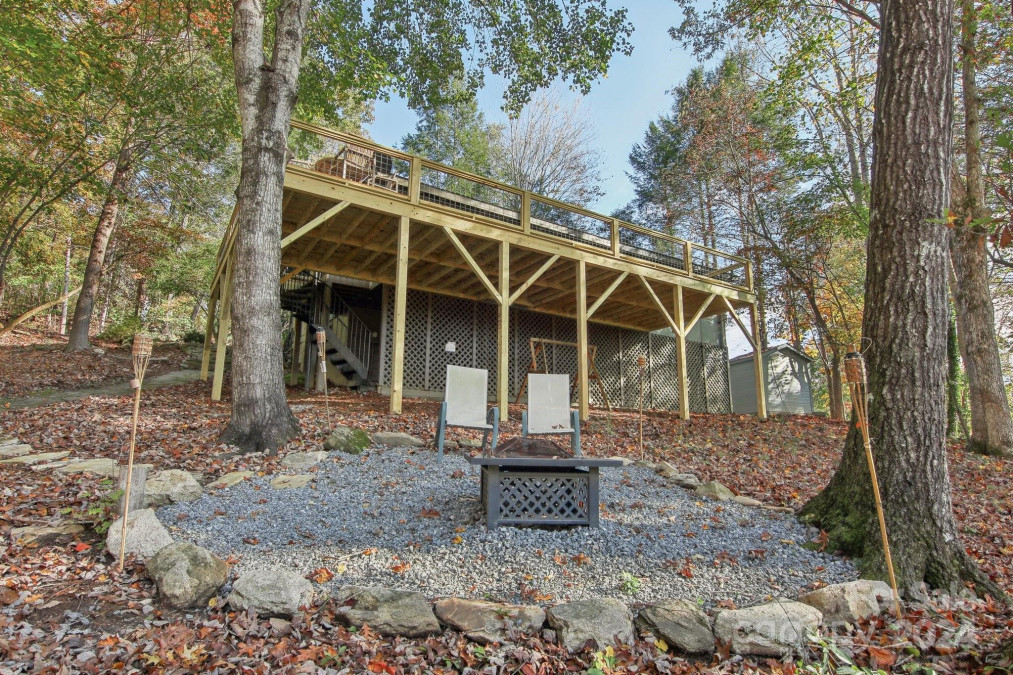 1805 Buffalo Shoals Rd Lake Lure, NC 28746