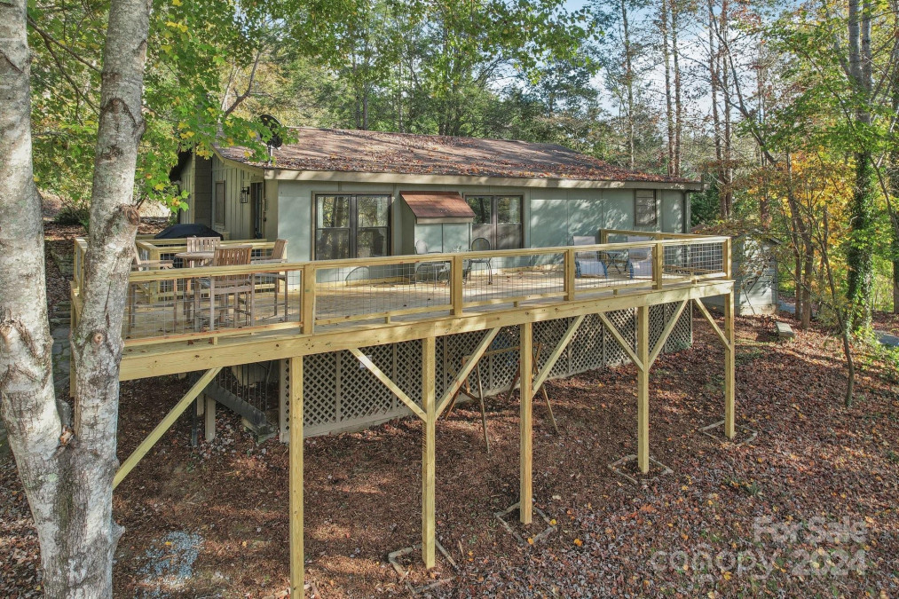 1805 Buffalo Shoals Rd Lake Lure, NC 28746