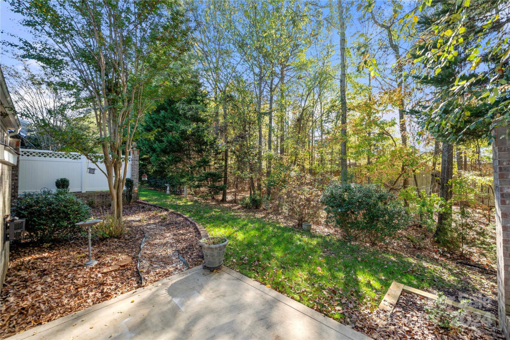 5153 Berkeley Creek Ln Charlotte, NC 28277