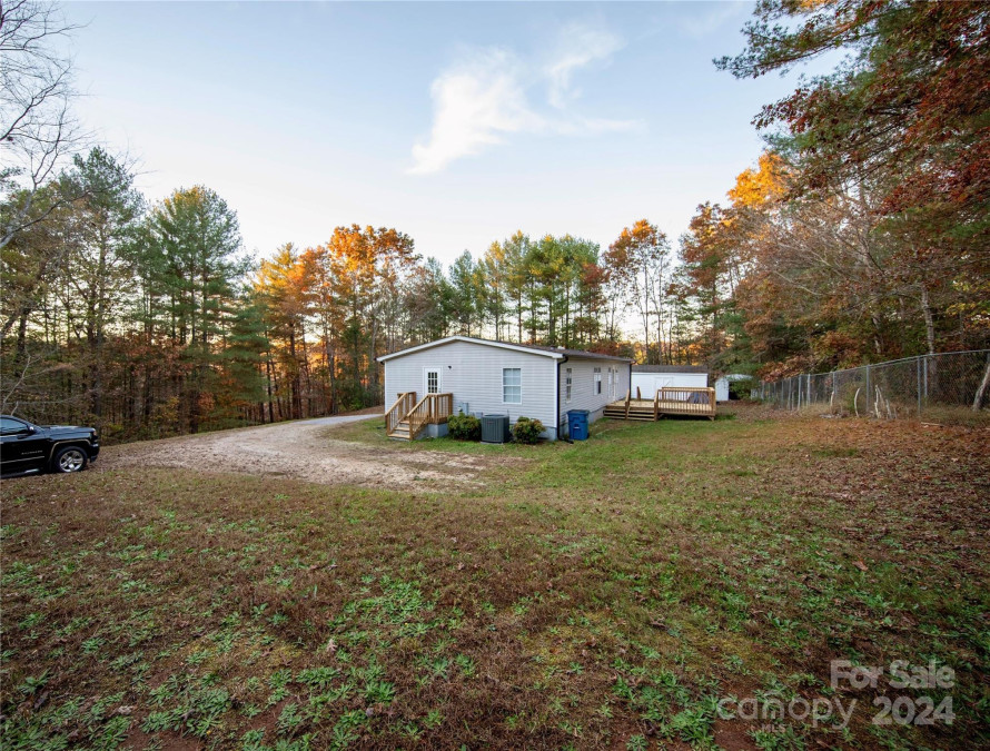 4168 Ruritan Club Rd Hudson, NC 28638