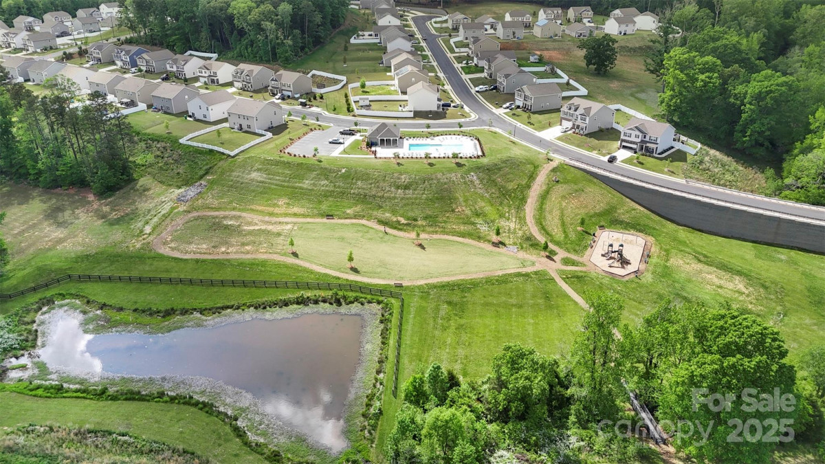 654 Saddlebred Ln Locust, NC 28097