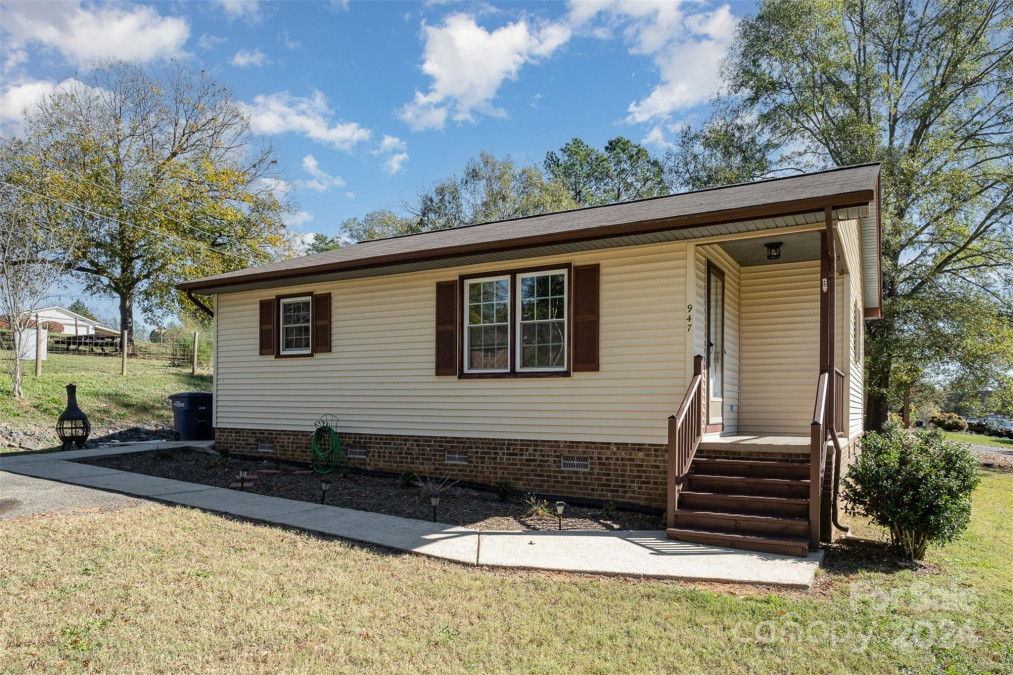 947 Page St Mount Pleasant, NC 28124