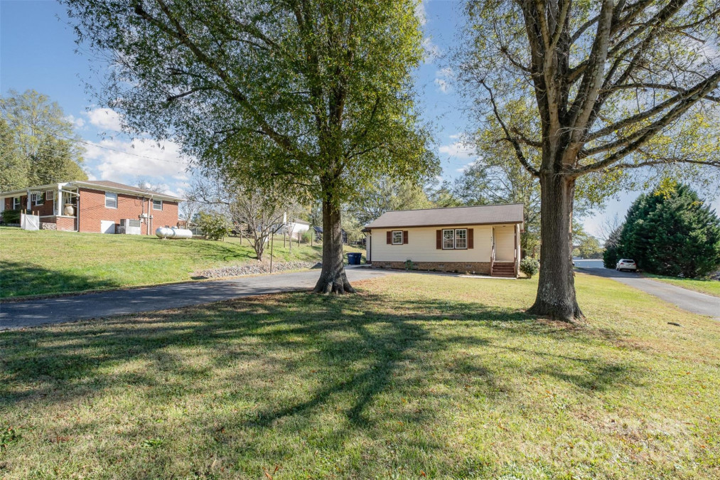 947 Page St Mount Pleasant, NC 28124