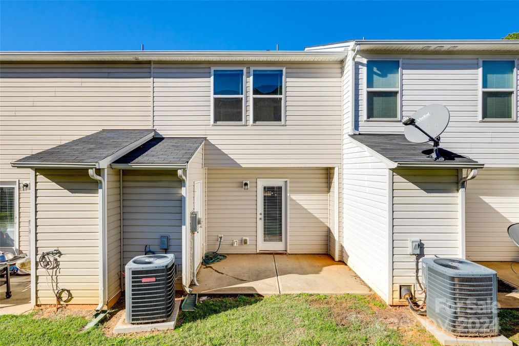 568 Fawnborough Ct Rock Hill, SC 29732