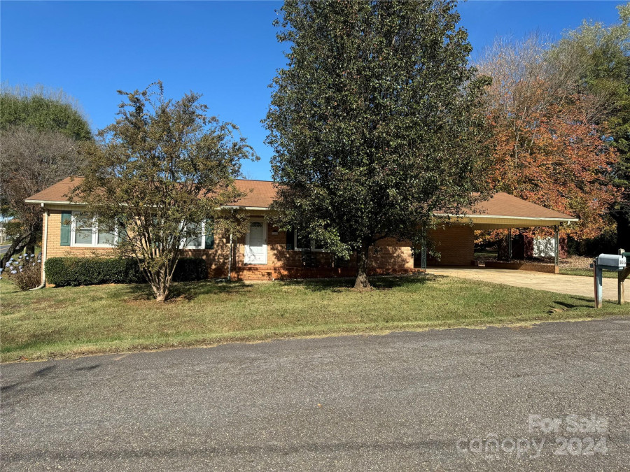 105 Kiser Ln Statesville, NC 28677