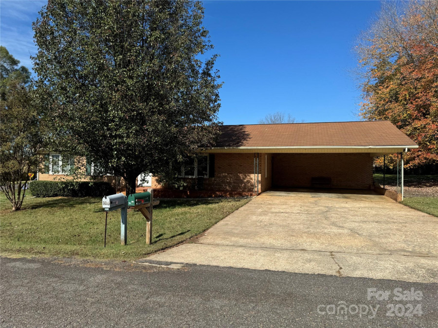 105 Kiser Ln Statesville, NC 28677