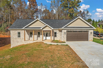 6249 Hayden Dr Hickory, NC 28601