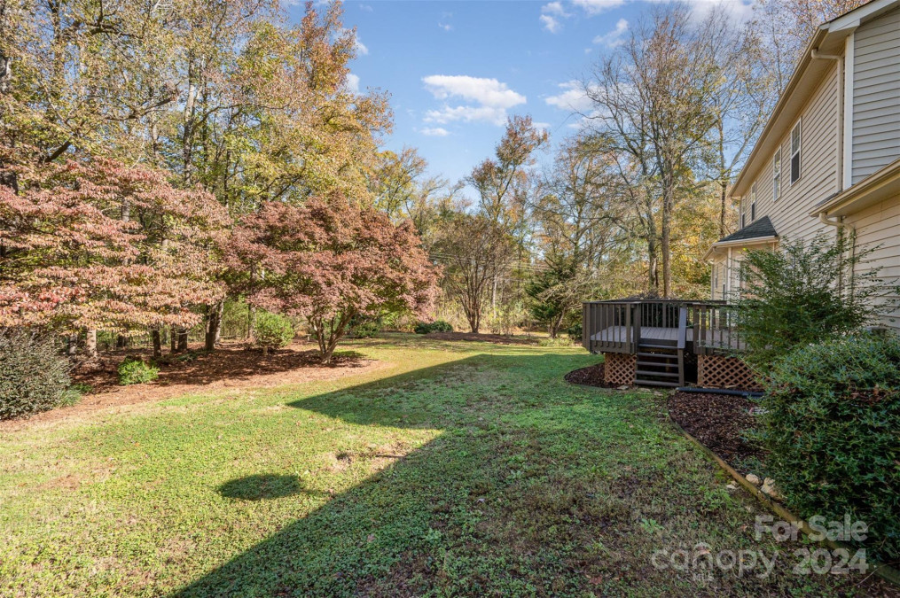 2111 Westminster Ln Matthews, NC 28104