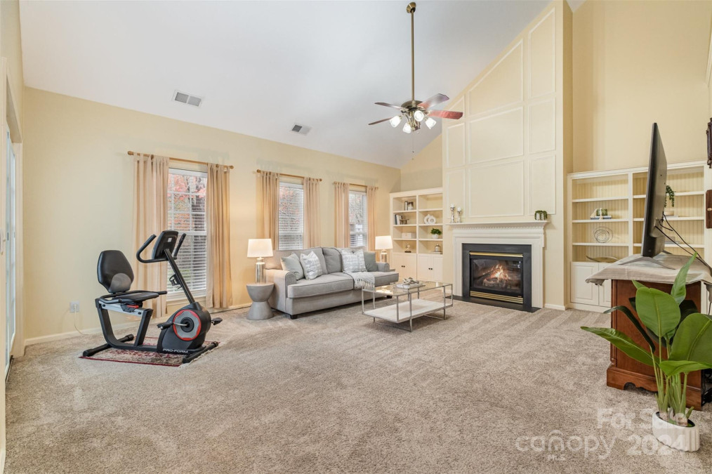 14569 Greenpoint Ln Huntersville, NC 28078