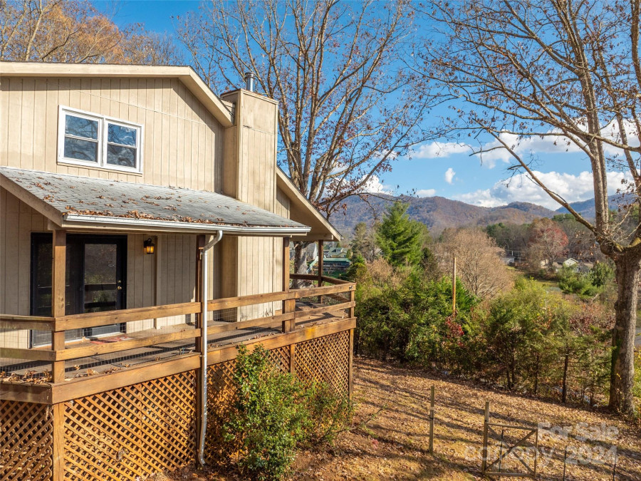 191 Leatherwood Rd Waynesville, NC 28786