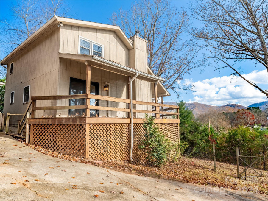 191 Leatherwood Rd Waynesville, NC 28786