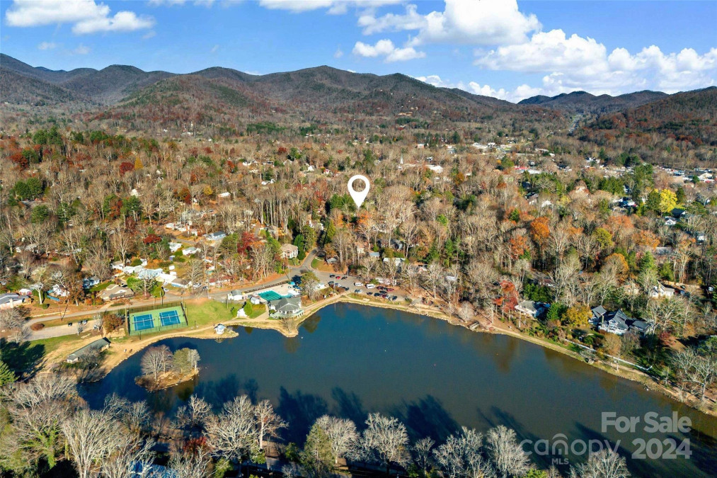 309 Laurel Circle Dr Black Mountain, NC 28711